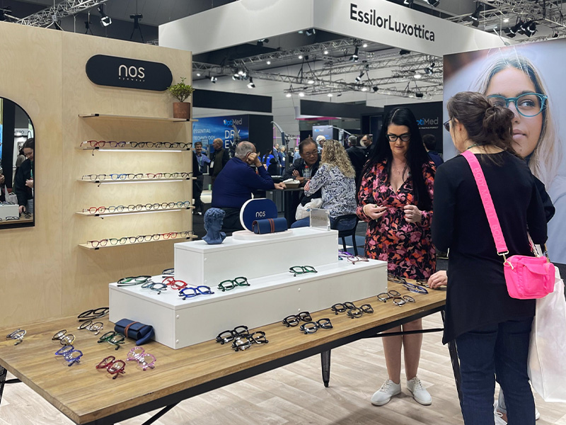 Stand Design Optique Line Omega23