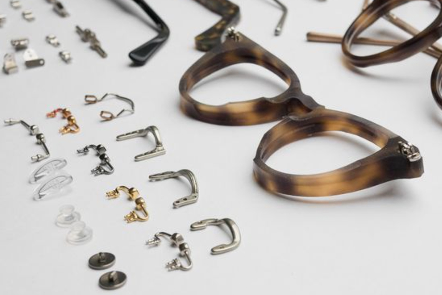 Optical Parts Now at Optique Line